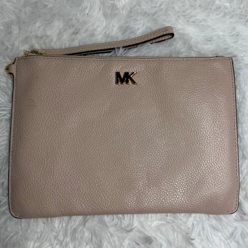 Michael kors Blush Large Wristlet